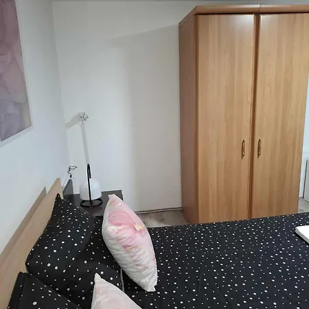 Magniv 公寓 弗拉涅